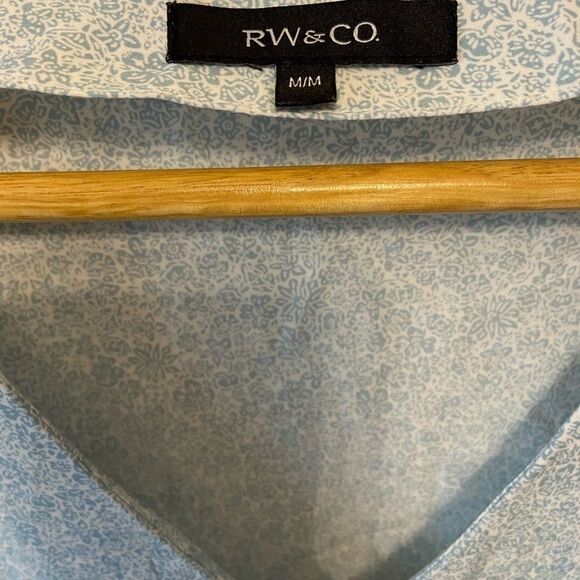 RW&CO Light Loose Fit Tie Sleeve Floral Loose Top - Picture 8 of 8